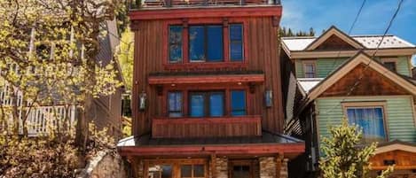 front of house showing 4th floor deck overlooking Old Town Park City