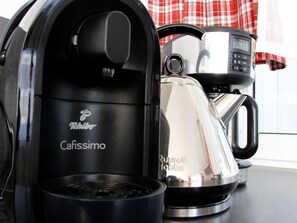 Kaffee und/oder Kaffeemaschine
