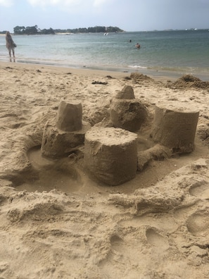 De belles plages de sable blanc à proximité immédiate pour la joie de tous 