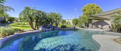 Amazing backyard on the golf course