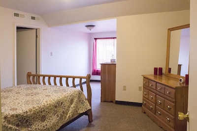 The Angler’s Nest is a spacious 1400 square foot, fully furnished apartment 