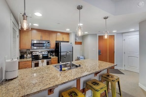 Fully equipped kitchen with island seating