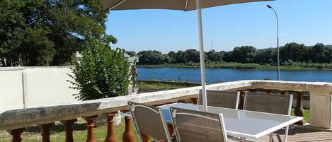 terrasse avec vue sur La Loire