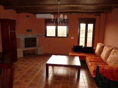 Rural apartment La Noguera for 17 people