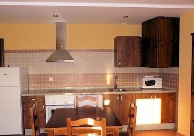 Rural apartment La Noguera for 17 people