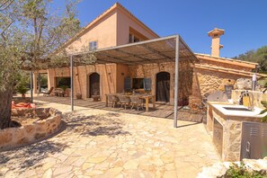 Façade