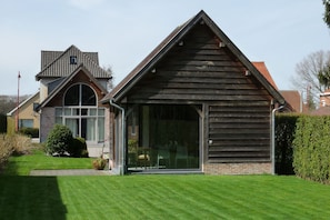 Extérieur maison de vacances [été]