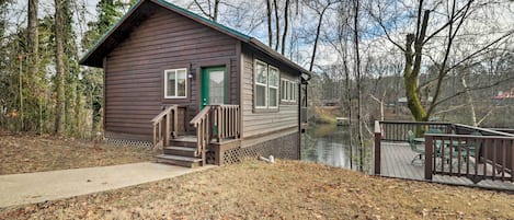 Heber Springs Vacation Rental | Studio | 1BA | 400 Sq Ft | Steps Required