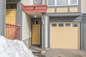 Exterior Entrance 