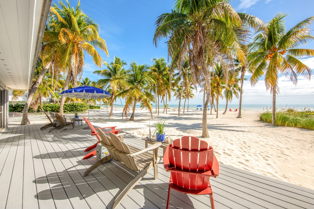 Sunset Drive Beach, Islamorada, Florida, United States of America