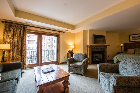 Welcome to your cozy and elegant studio in Crested Butte!