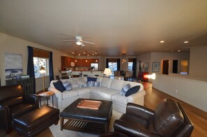 Comfortable open floor plan is great for just hanging out or entertaining. 