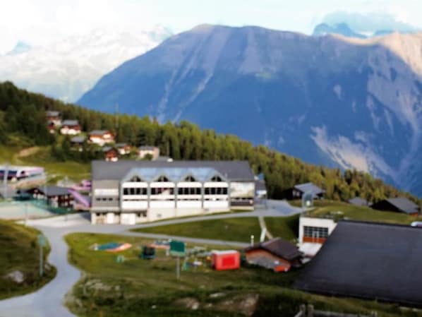 Bergforms, Hochland, Gebirge, Berg, Bergstation, Bergdorf, Ist Hingefallen, Eigentum, \"Stadt, Ländliches Gebiet