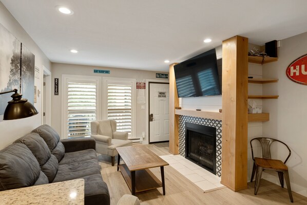 Brian Head Vacation Rental | 2BR | 2BA | 825 Sq Ft | Stairs Required