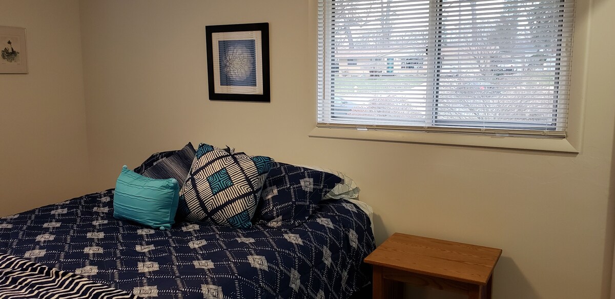 Grand Rapids/Kentwood close to down town/ Airport 4 Bedroom