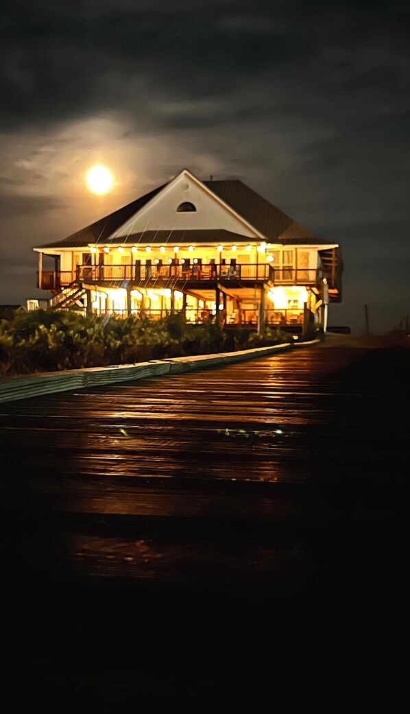 Blue Moon on Grand Isle.