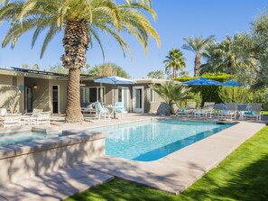 Fabulous resort-style pool yard