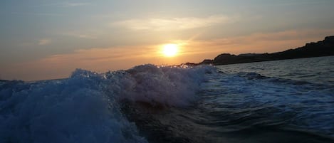 Coucher de soleil dans la baie de Tizzano