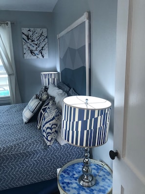 Looking into the bedroom.