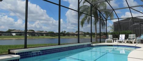 Private Pool with direct Lake view (Southern Exposure)