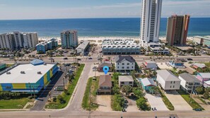 Super close to the beach and a beach store!
