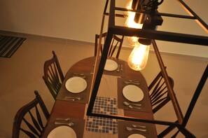 Dining table 