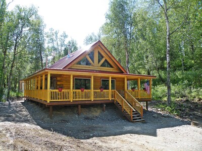 Gorgeous Log Cabin With Huge Wraparound, Log House With Wrap Around Porch