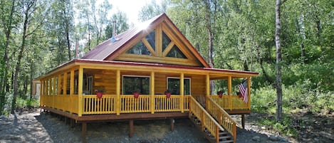 Your very own log home retreat