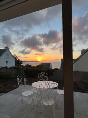 le superbe coucher de soleil 