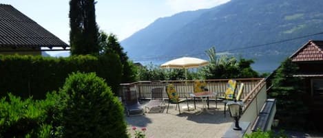 Terrasse mit Seeblick