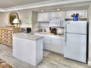 Daytona Beach Resort – Oceanside Resort - 7th Floor Oceanfront Studio