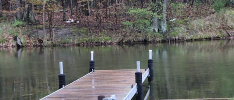 Dock for kayaking and canoe and paddle boarding to Silver Lake