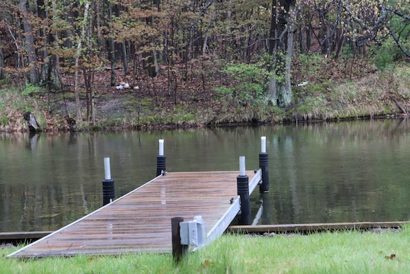 Dock for kayaking and canoe and paddle boarding to Silver Lake