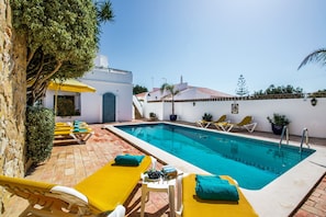 Algarve villa holidays