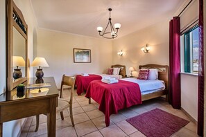 Algarve villa holidays