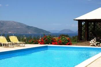 Modern comfortable villa with private pool and stunning view