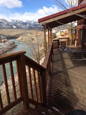Big deck over the Yellowstone River, Private BBQ