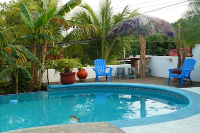 Casa con vista al mar y gran piscina privada