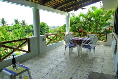 Casa con vista al mar y gran piscina privada