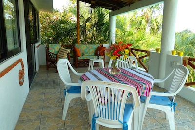 Casa con vista al mar y gran piscina privada