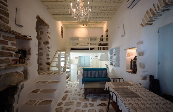 Main living area

