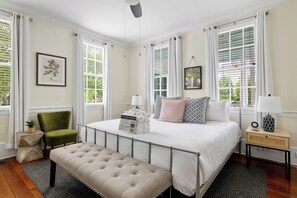 Your Majestic Retreat at King in Five (A)