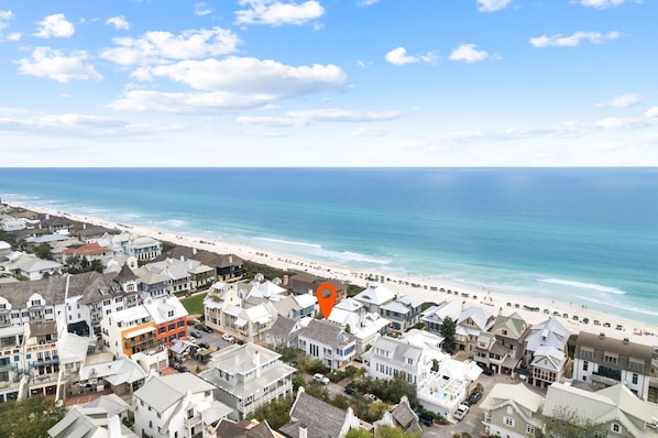 Providence Carriage was renovated in 2022 and is located 30 seconds from the Beach, Western Green, and the south end of Main St.