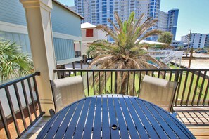 4 - Balcony (2)