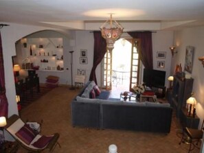 Salon