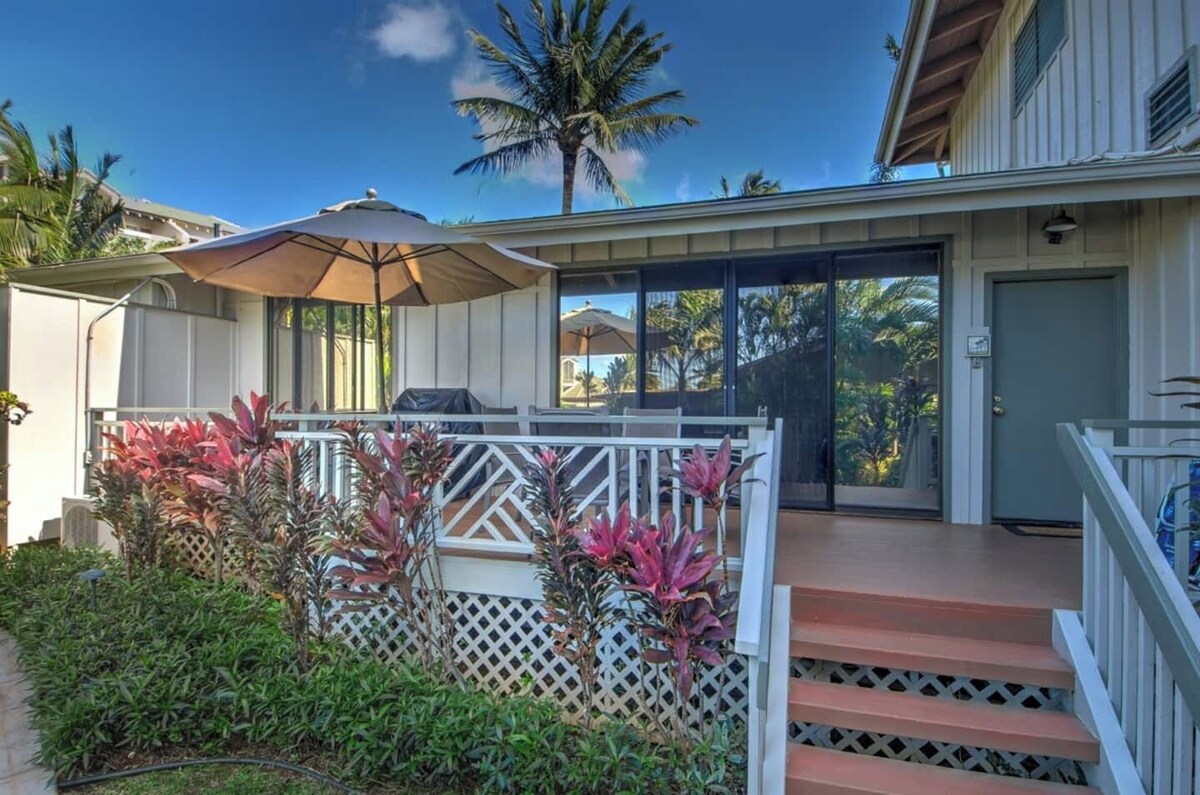 This townhouse is a 2 bedroom(s), 2 bathrooms, located in Koloa, HI.