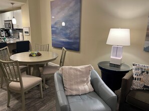 Living/Dining Area