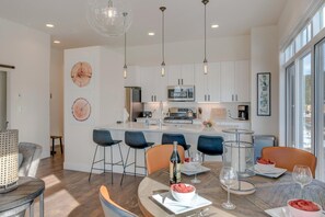 Dining and Bar Area