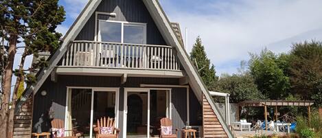 Soak up all day sun on the north facing decks and balcony