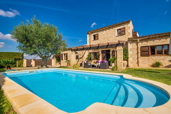 Finca rústica con barbacoa y piscina en Mallorca
